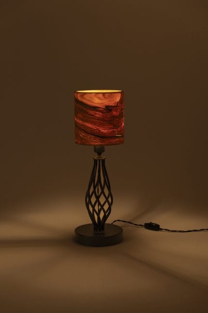 TIKKA Diş Budak Kaplamalı Masa Abajuru