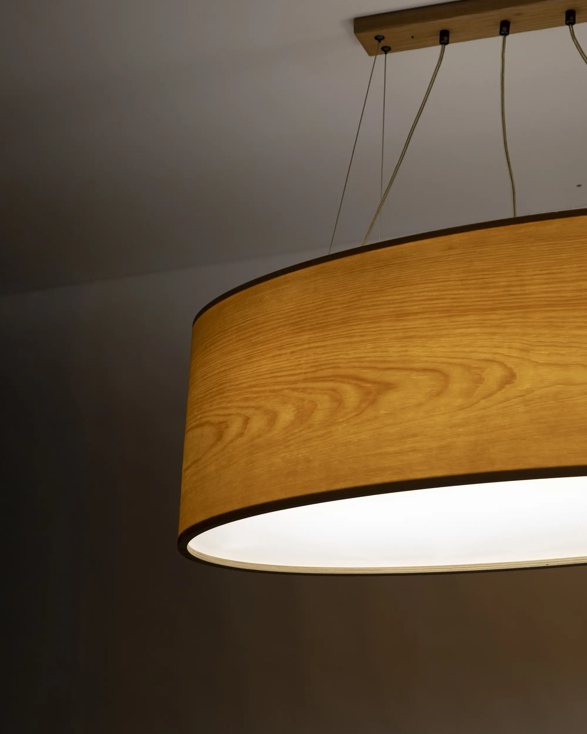 AURINKO Cam 90 cm ahşap tavan sarkıtı ürün görünümü